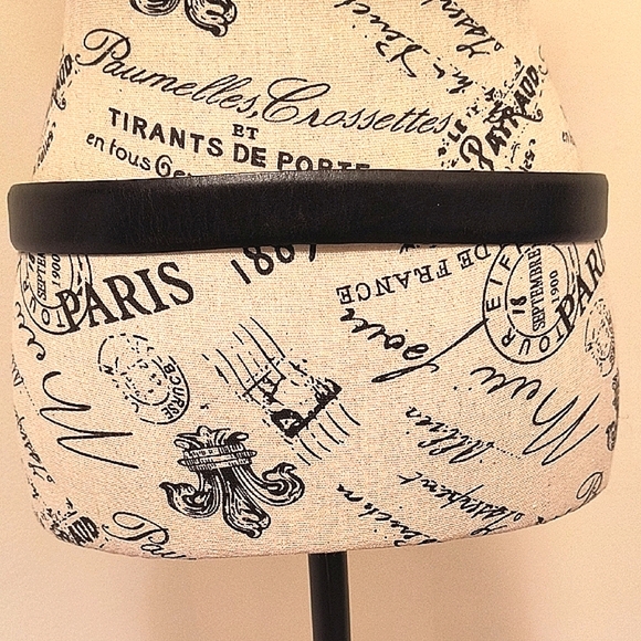 Vintage Polo Ralph Lauren Men's Black Leather Belt. Size 32. Great Condition. - Picture 2 of 6